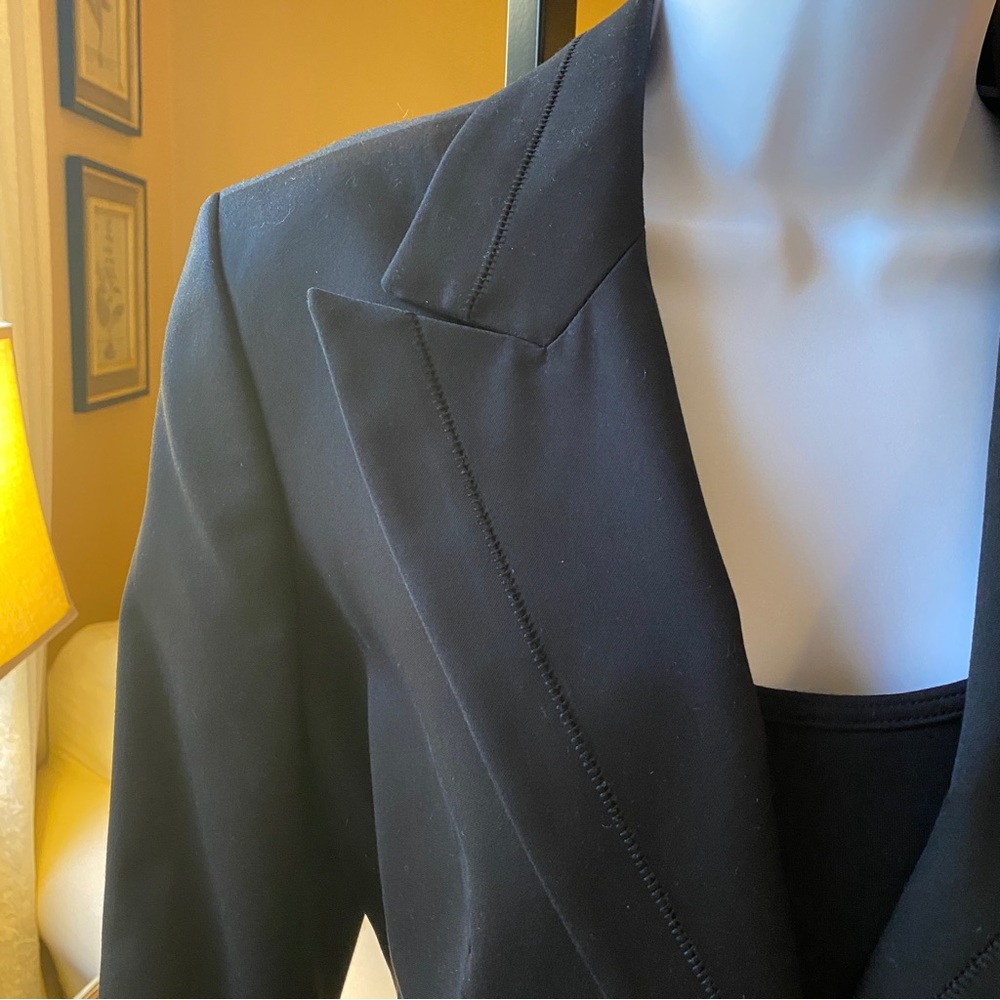 Anne Klein modern black one button blazer. Size 10 - Picture 6 of 7